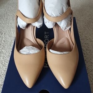 Rockport X Strap Farro leather heels. 11M